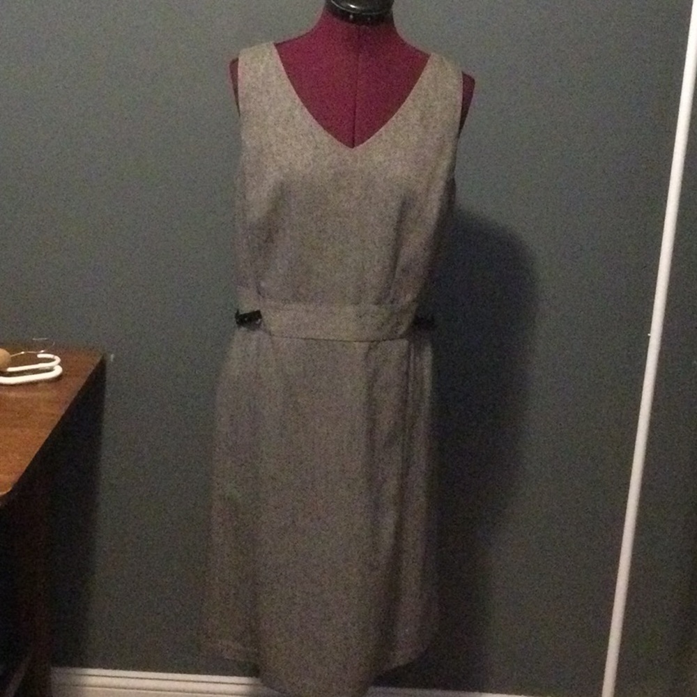 Woman’s herring bone dress